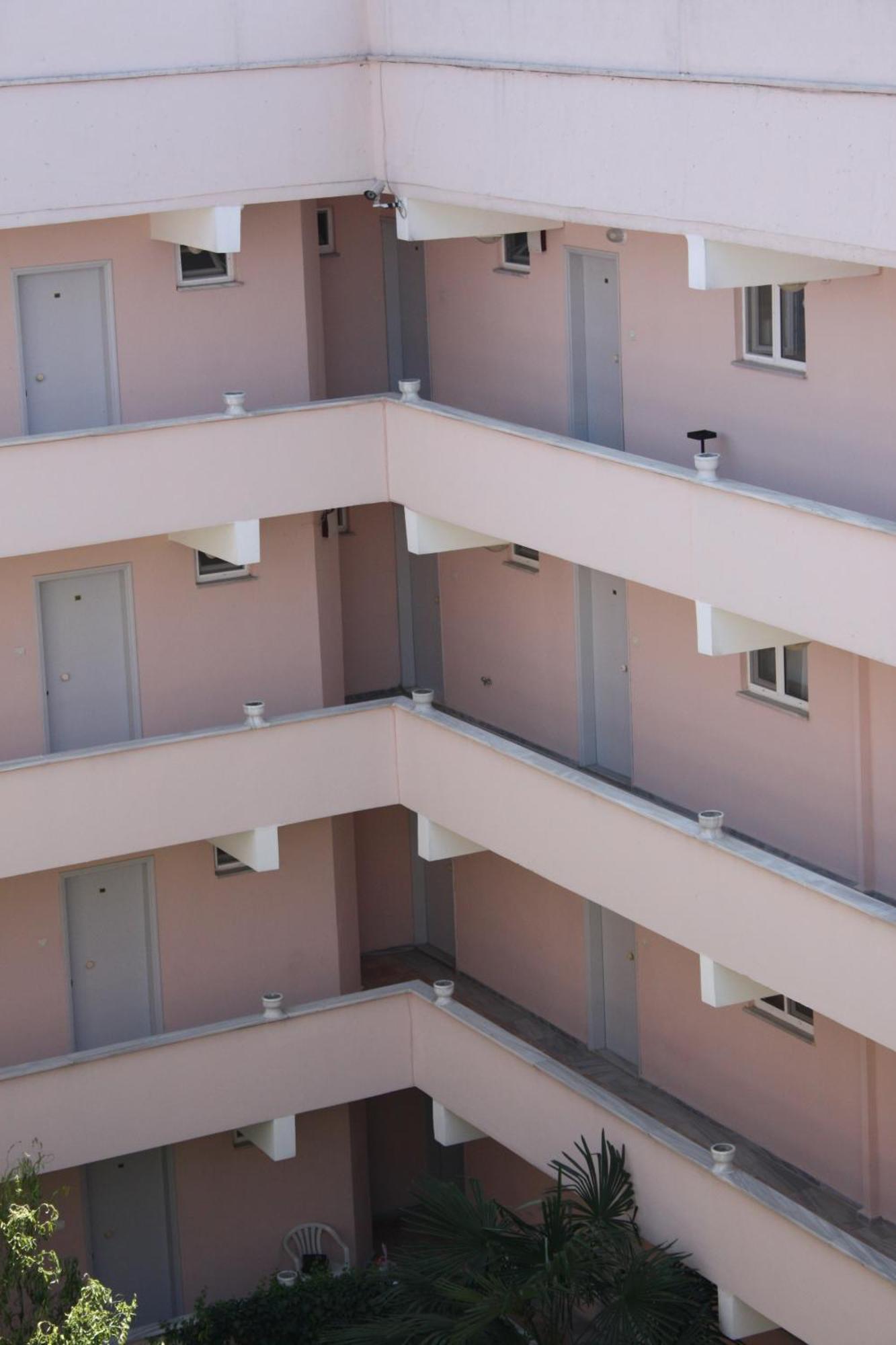 Orcin Apart Hotel Lapseki Exteriör bild